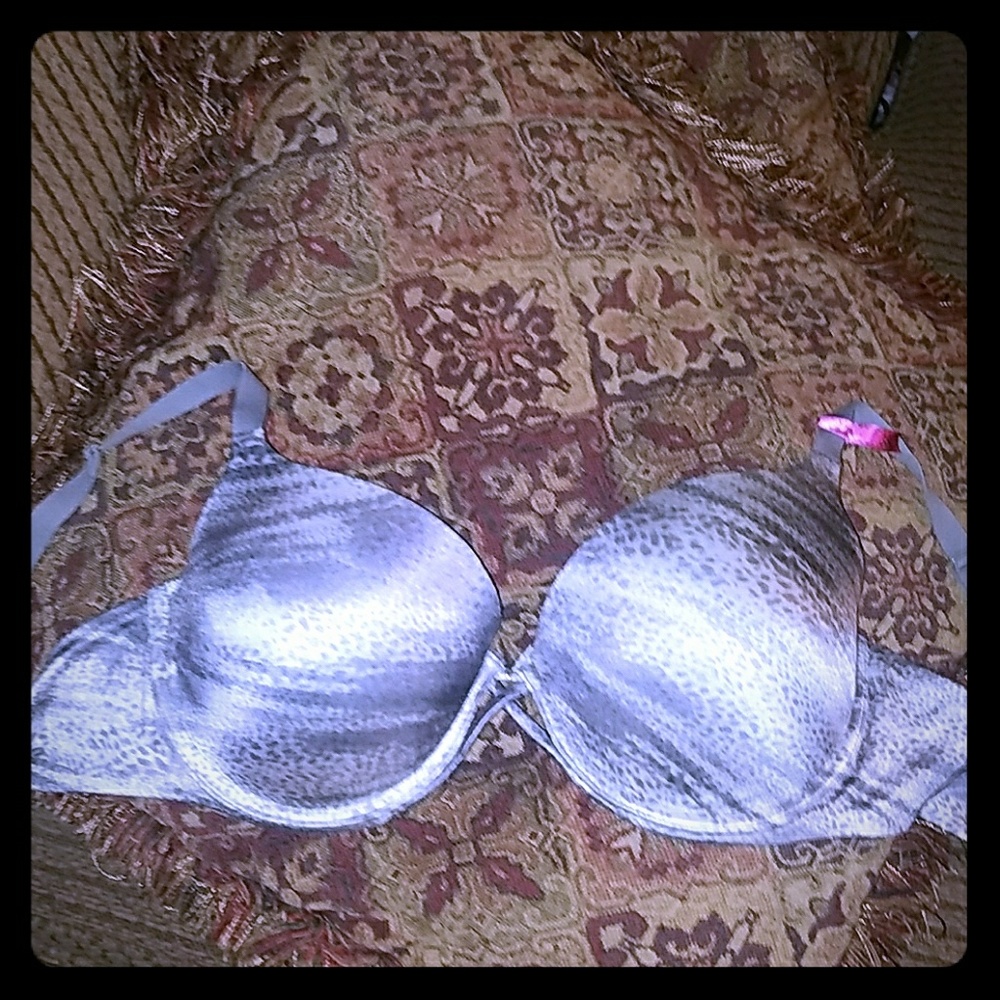 👀Maidenform push up bra👑💎